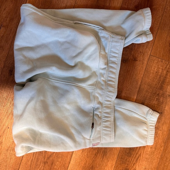 Carhartt women’s sweatpants/ Joggers size Large 12-14 - Picture 3 of 11